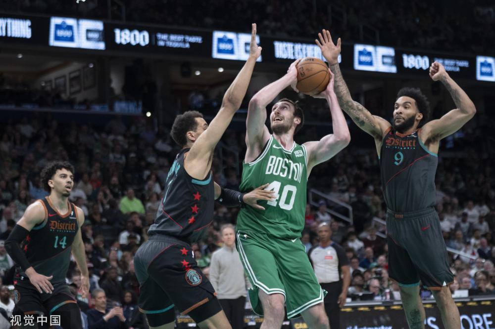 中场扮演的 中场扮演的